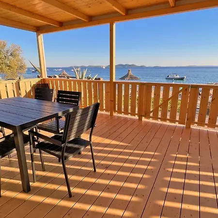 Janice بيت للعطل باكوشتاني