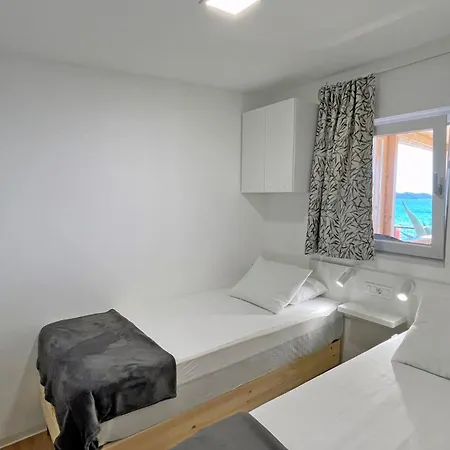 Feriehus Janice Pakoštane
