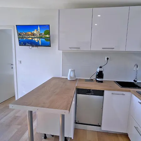 Janice Сasa de vacaciones Pakoštane