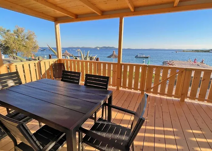 Дом отдыха Janice Пакоштане