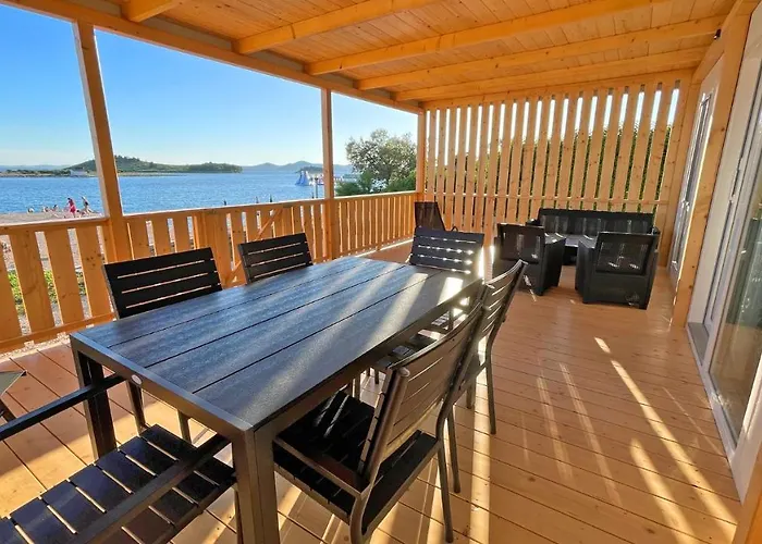 Janice Дом отдыха