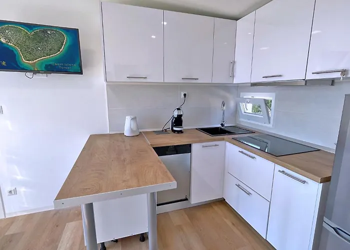 Janice * Пакоштане